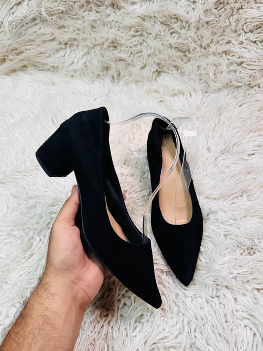 Black heel Pump’s
