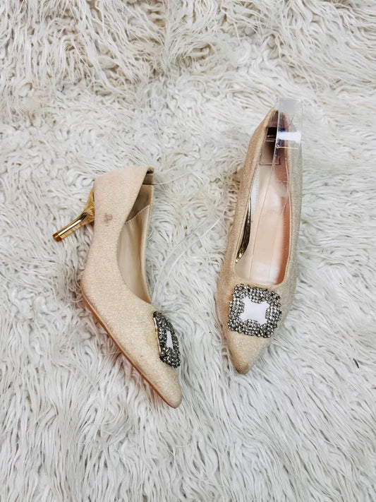 Fawn heel