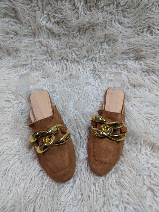 Sheln brown suede pump