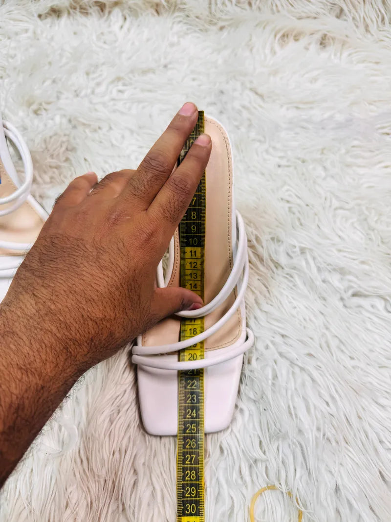 White pencil heel