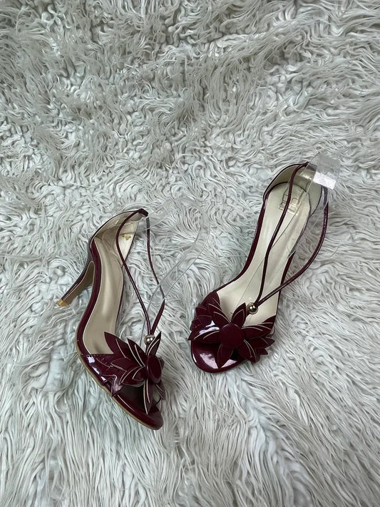 Ideas (Factory leftover) Maroon heel