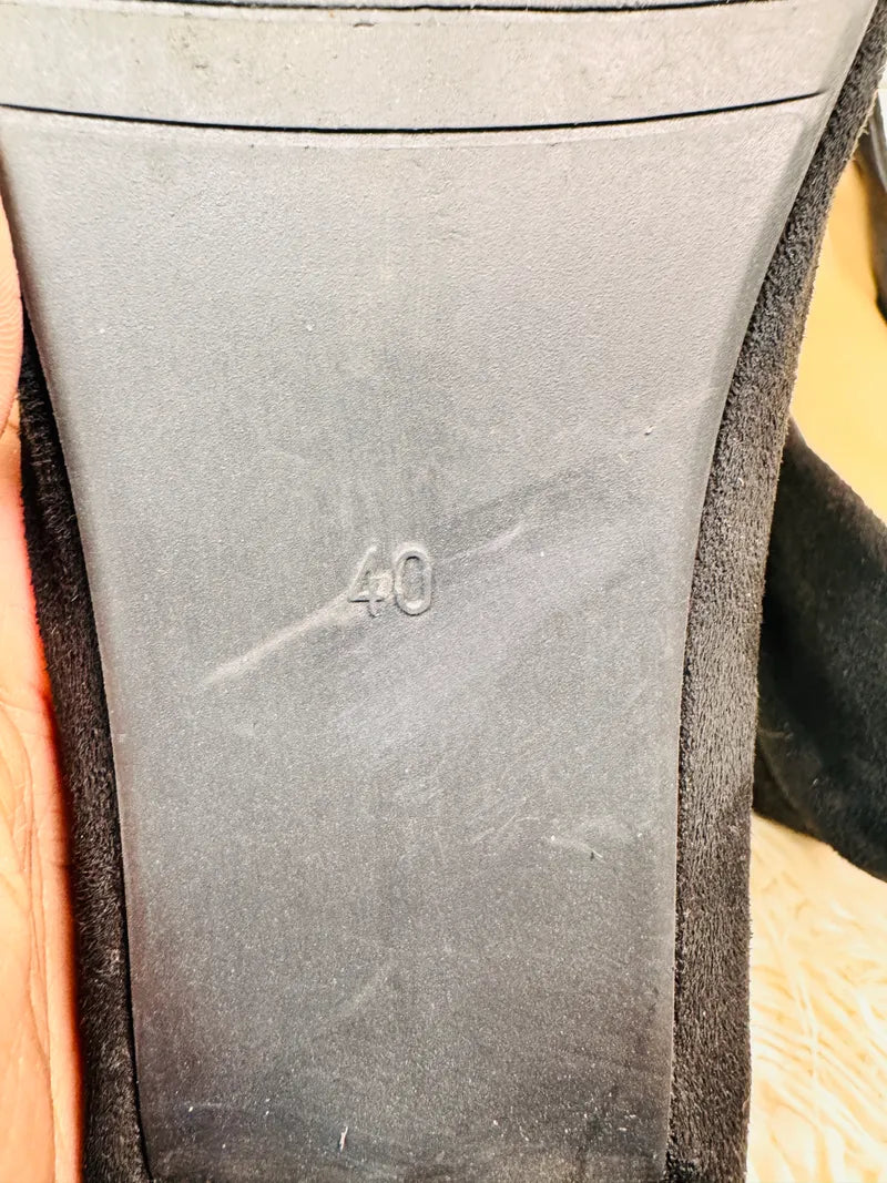 Black heel Pump’s