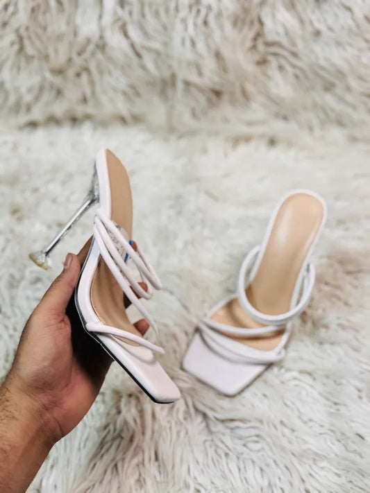 White pencil heel