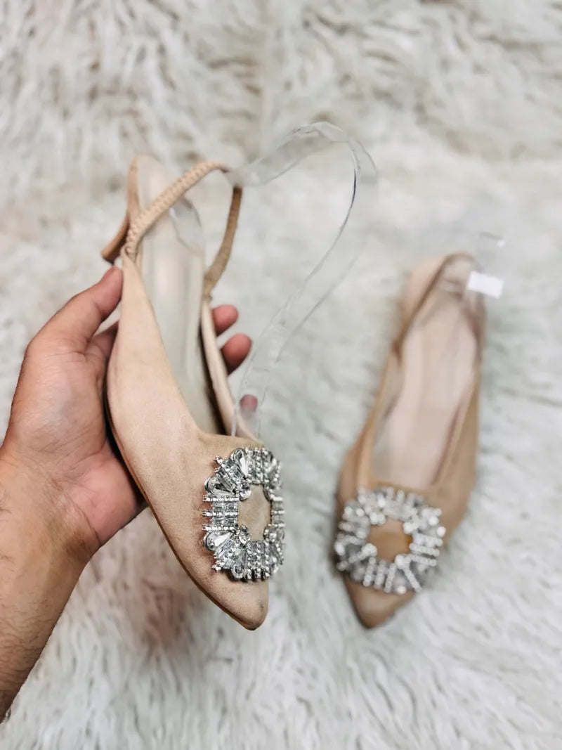 Max heel fawn