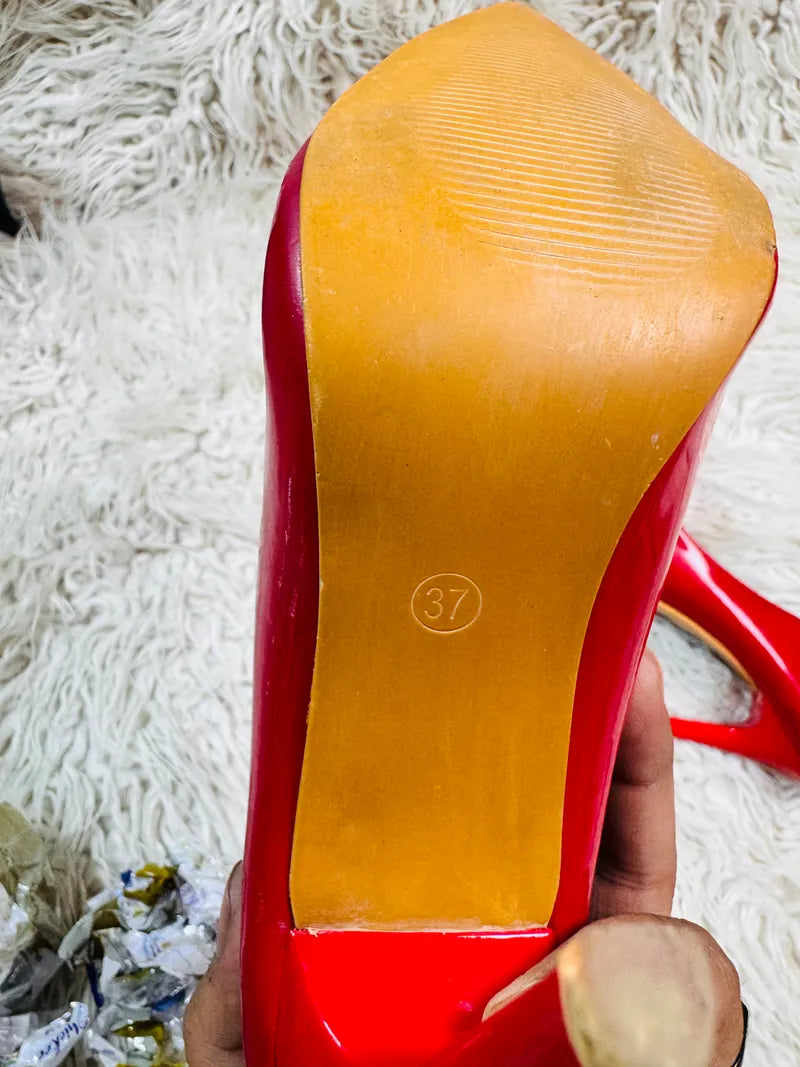 Pumps Style Red Heel