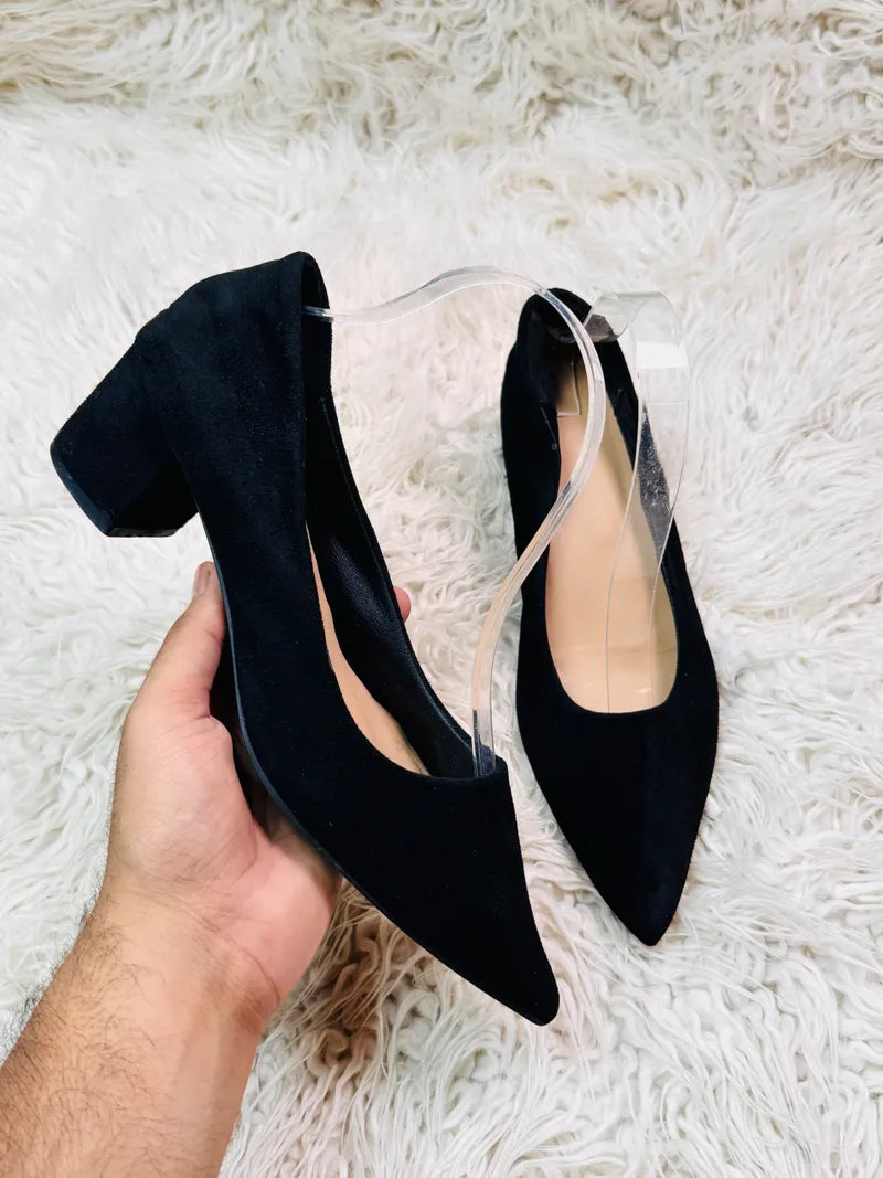 Black heel Pump’s