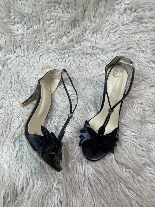Ideas (Factory leftover) Black heel