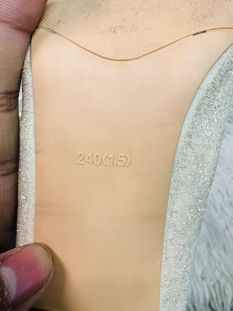 Fawn heel