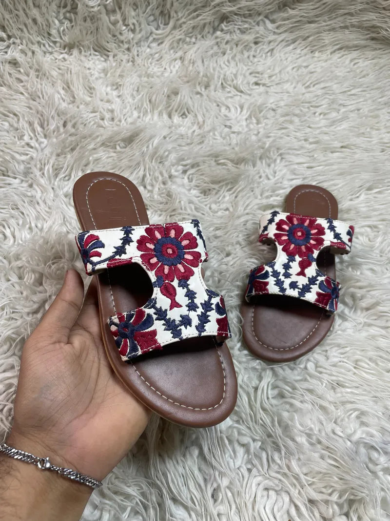 Kaaj by ideas Floral Embroidery Flat