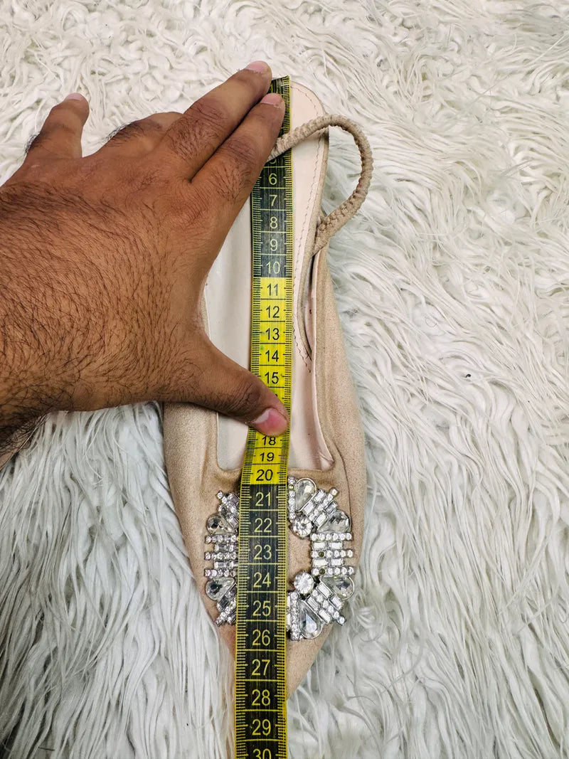 Max heel fawn