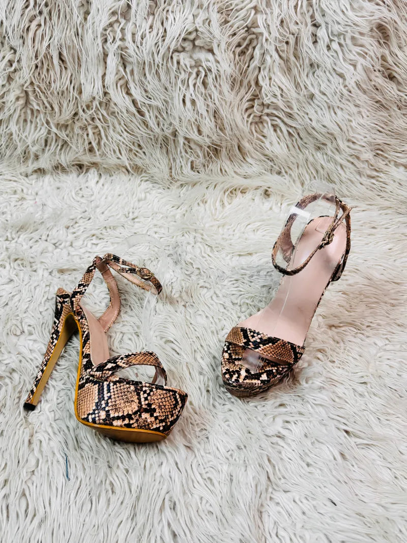 Snake Style Pencil Heel