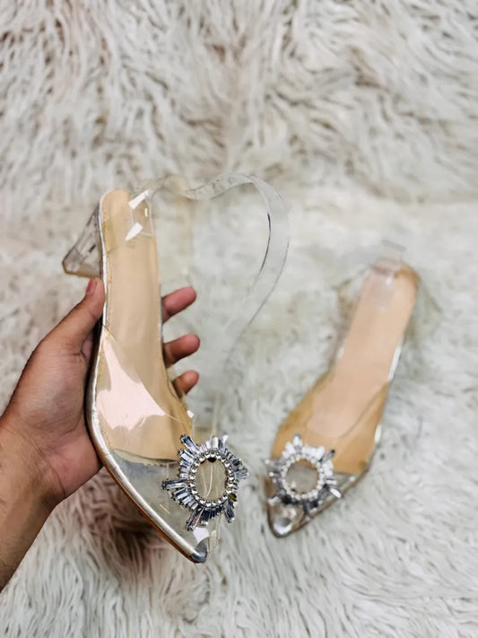 Ella heel