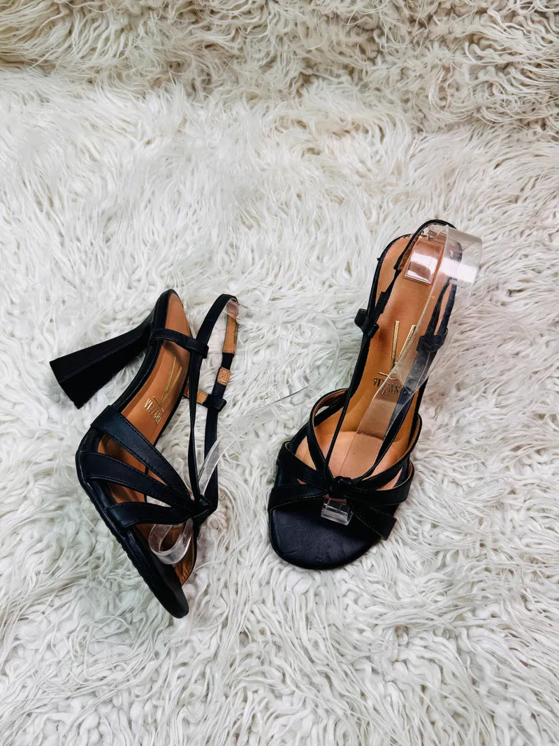 Vizzano black Heel