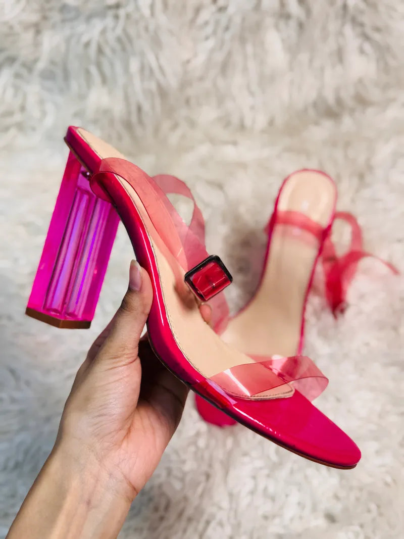 Pretty Little Things (39)