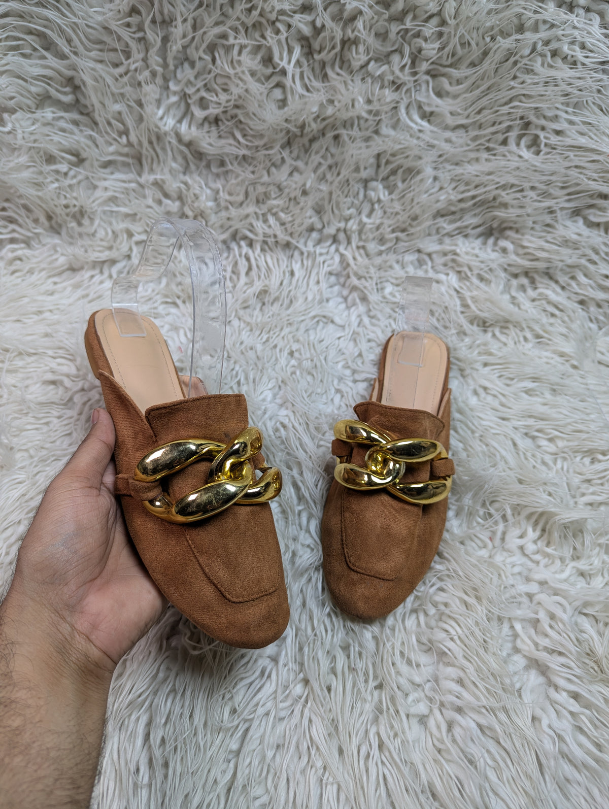 Sheln brown suede pump
