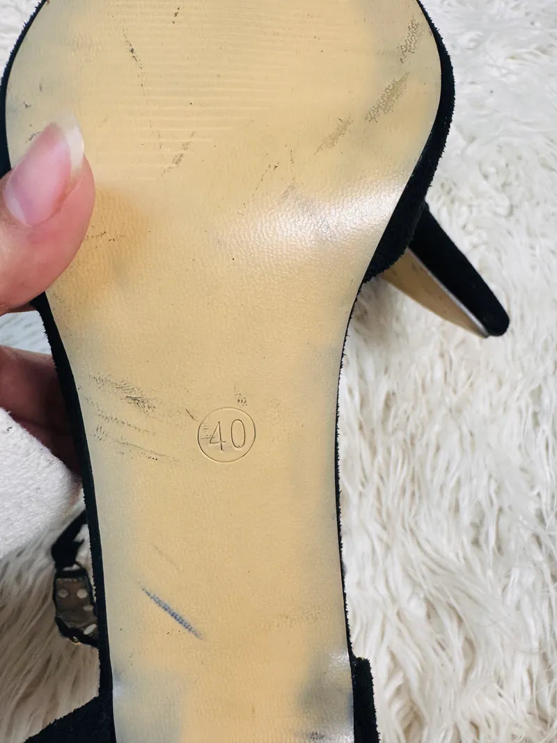 Black Heel Women (40)
