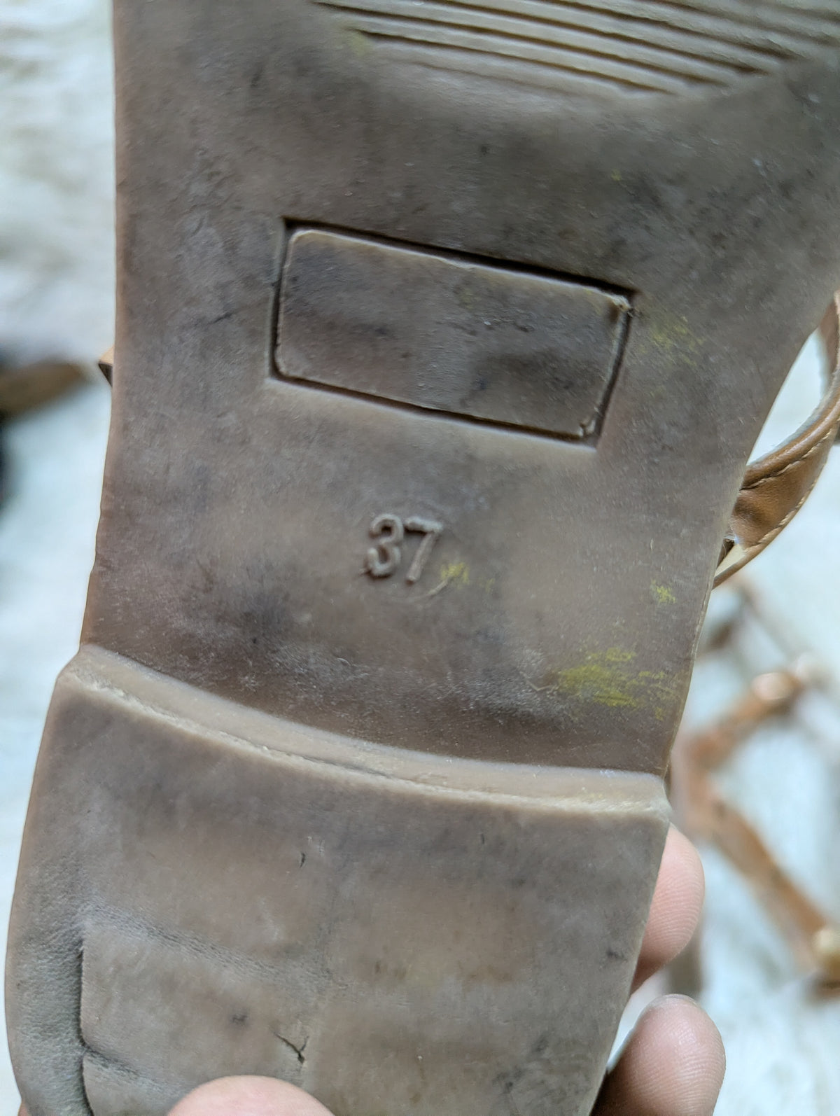 Evenaodd gold Flat sandal