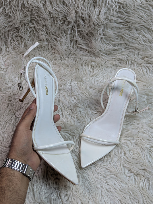 Faishon Nova White Heel Pencil