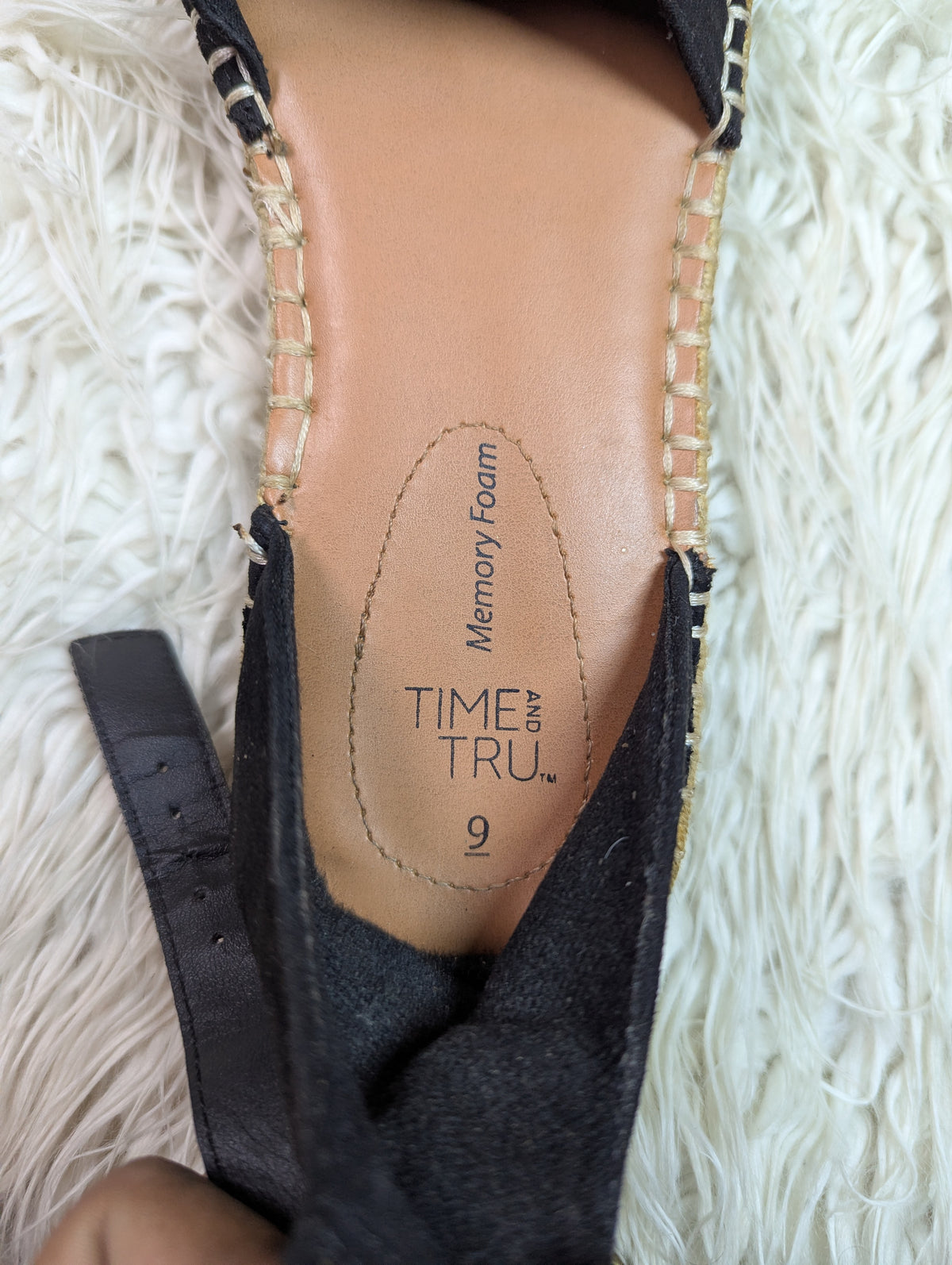 Time and Tru women's espadrille shoes with a memory foam insole