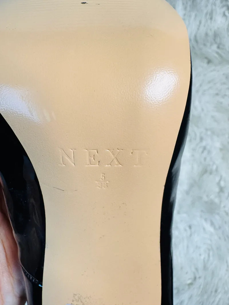 Next heel (38)
