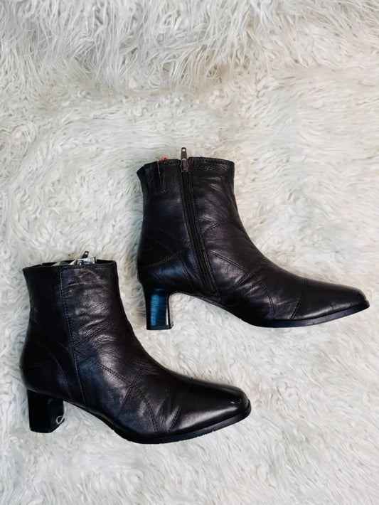 Leather High Heel (39)