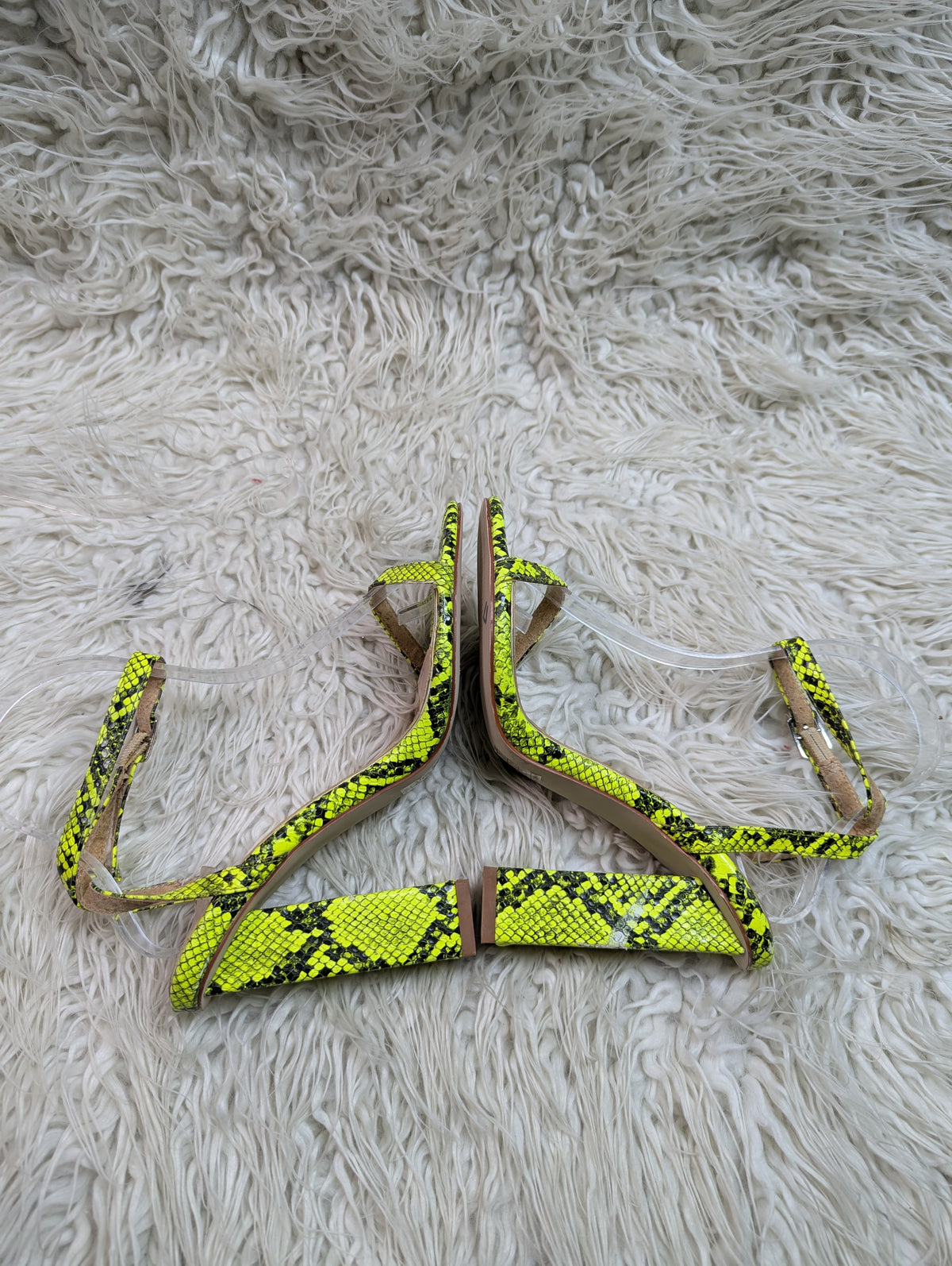 Raid Snake style neon green block heel
