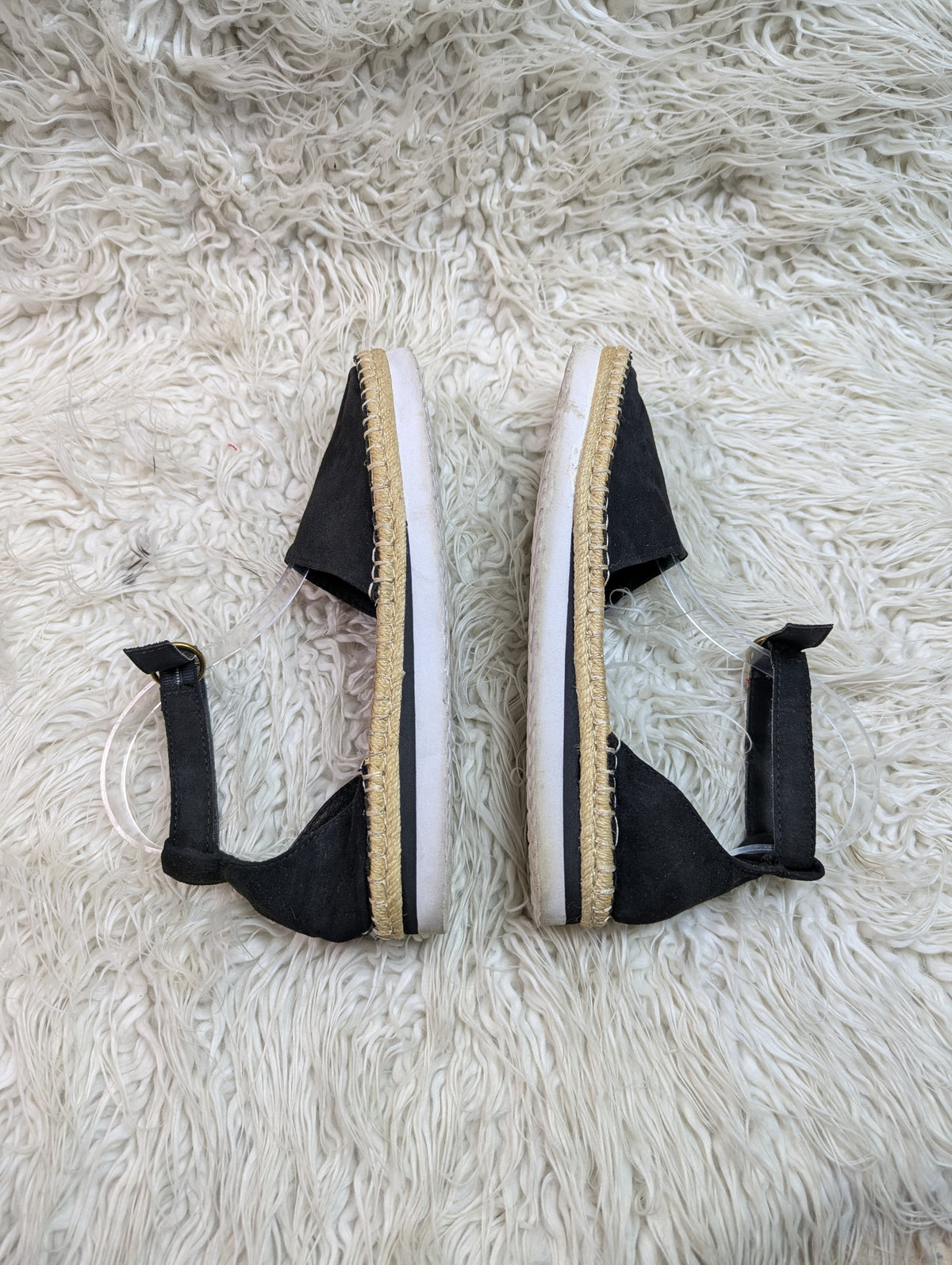 Time and Tru women's espadrille shoes with a memory foam insole