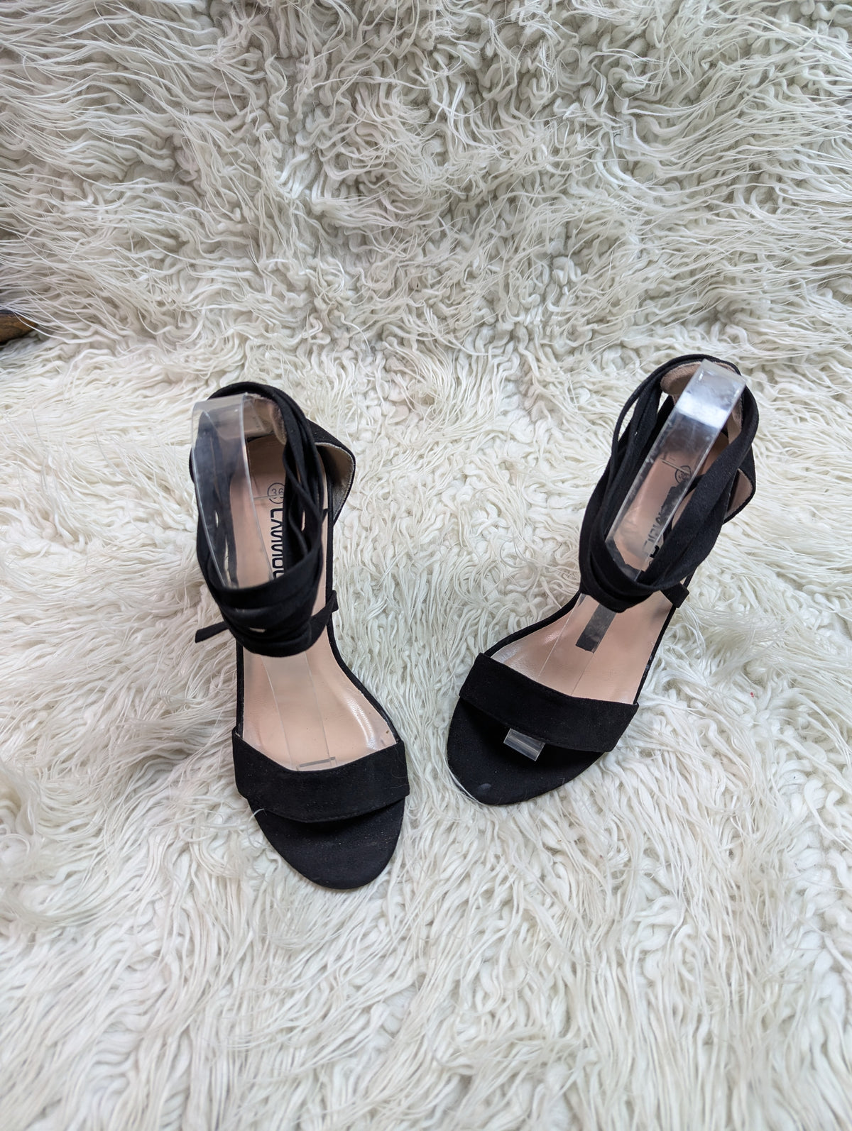 LASSOD black pencil heel