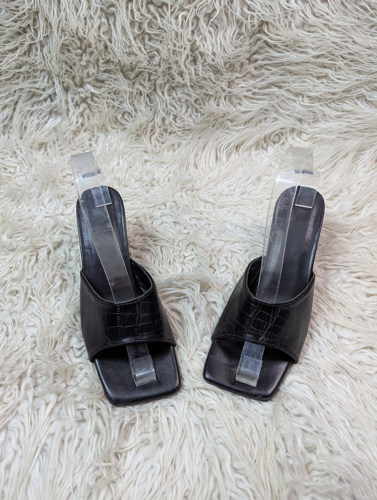 Black textured block Heel