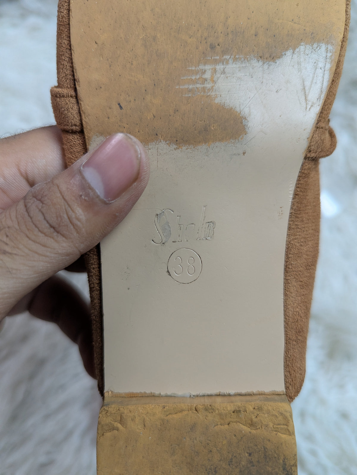 Sheln brown suede pump