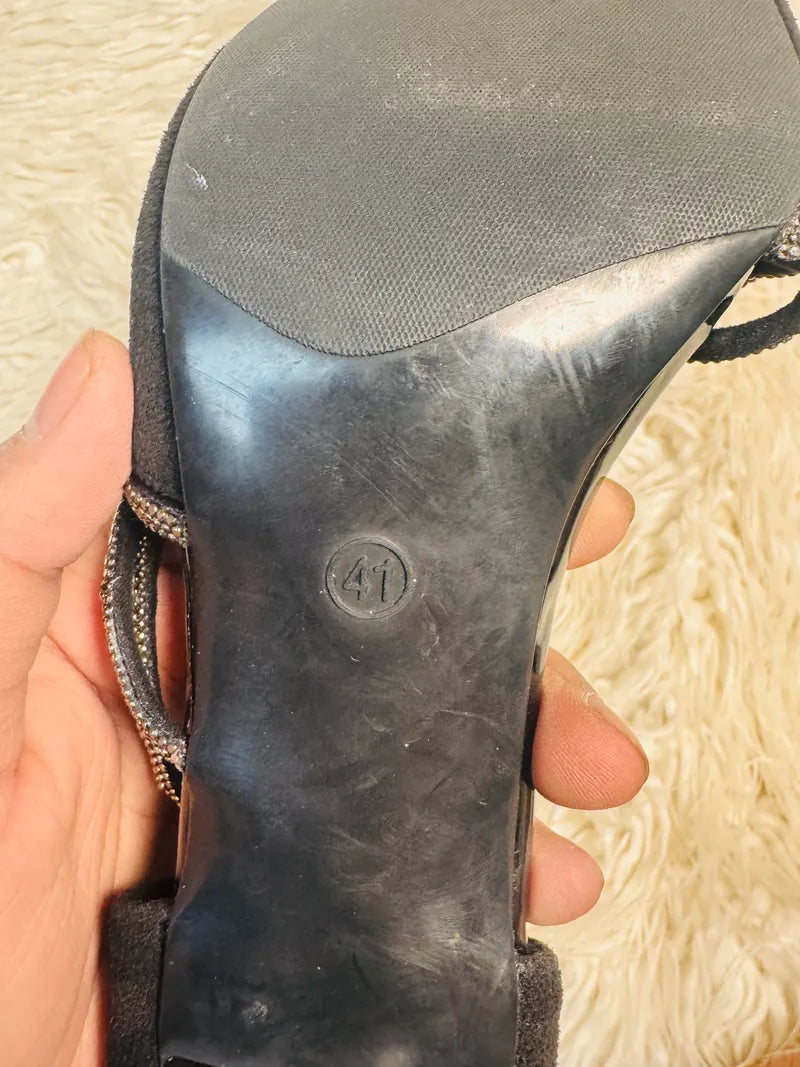 Jet Black Heel (41)