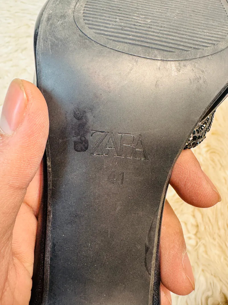 Zara black Heel (41)