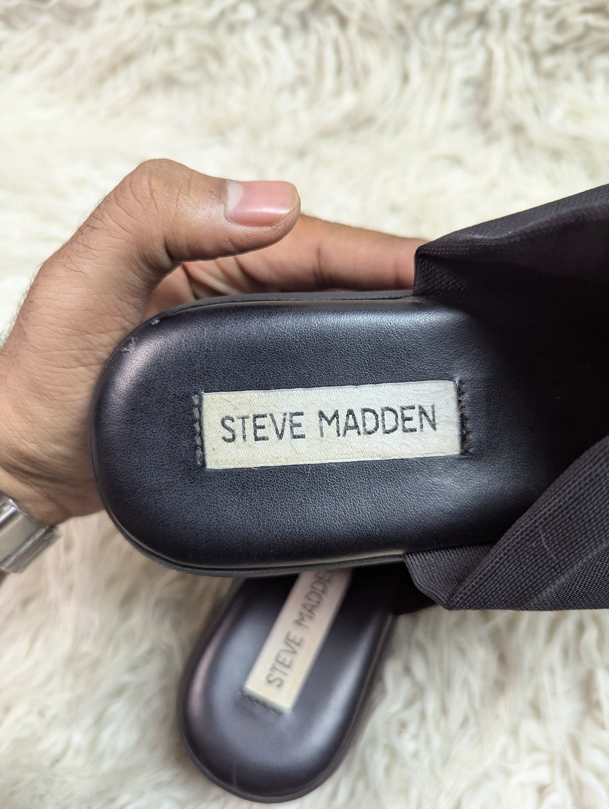 STEVE MADDEN black Slipper