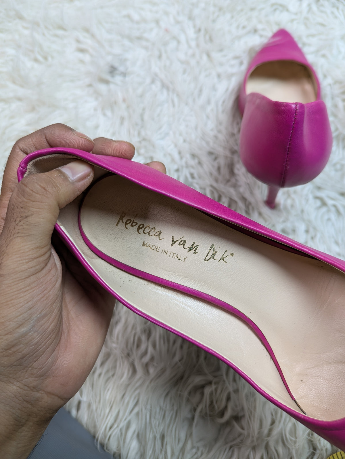 Rebecca yan Dik Shocking pink heel