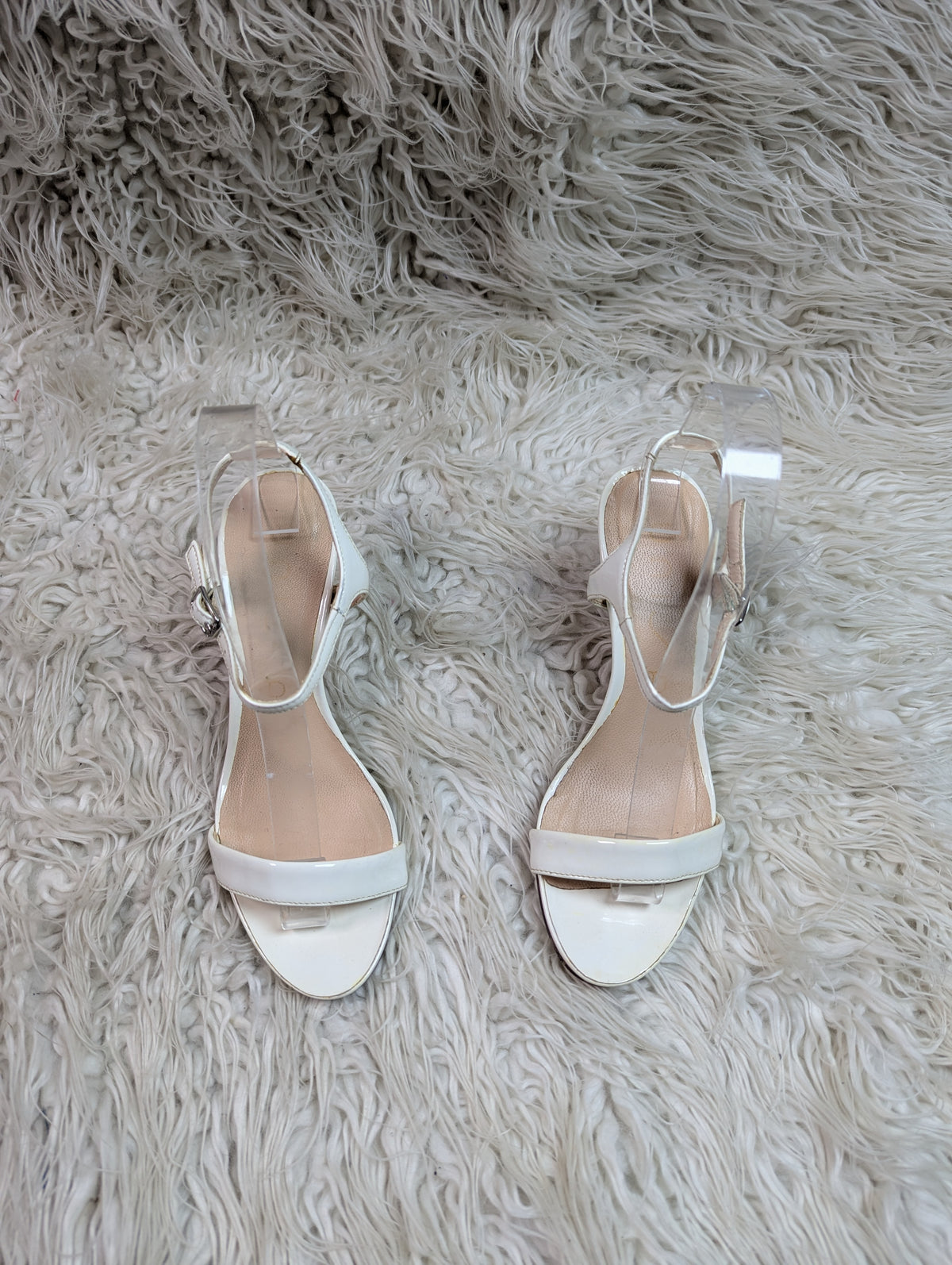 Unisa White Heel
