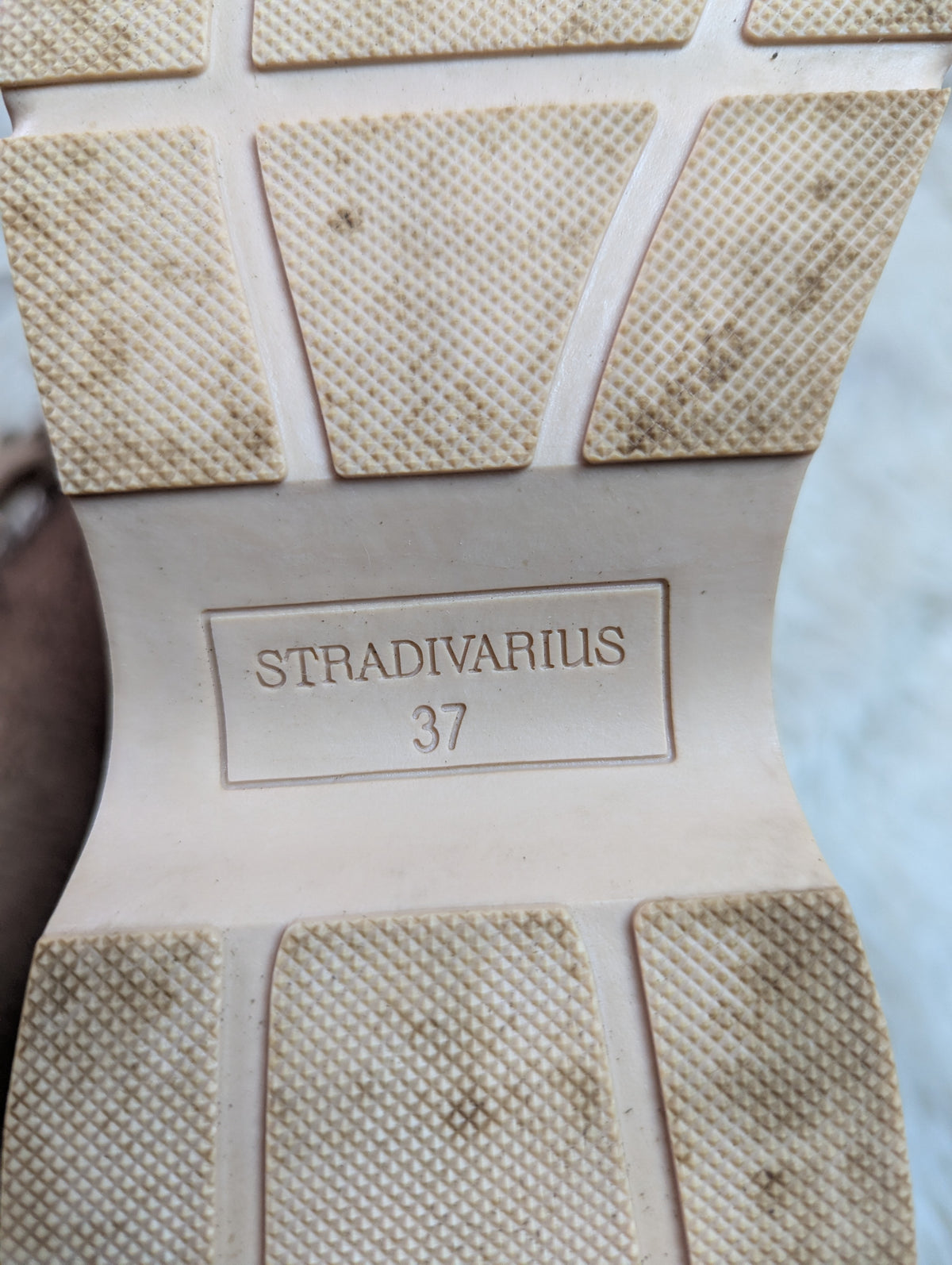 STRADIVARIUS sandal