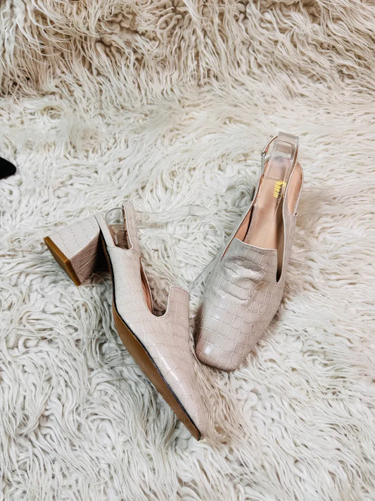 Sheln Textured Sandal