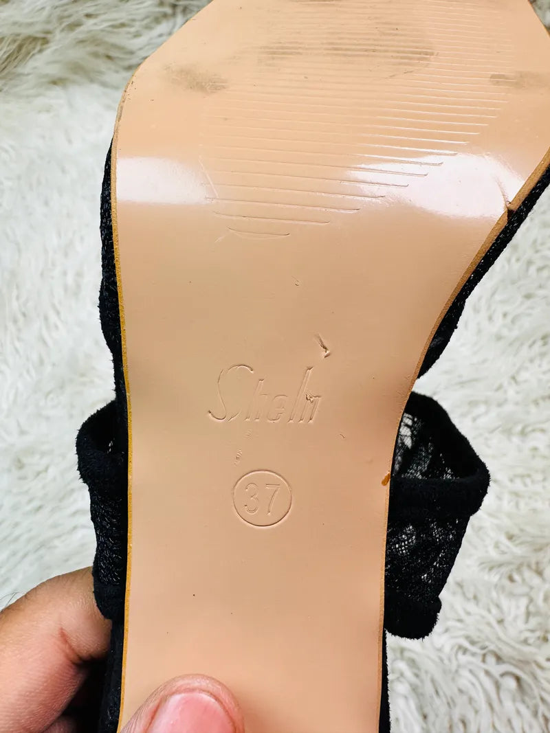 Sheln Heel Black
