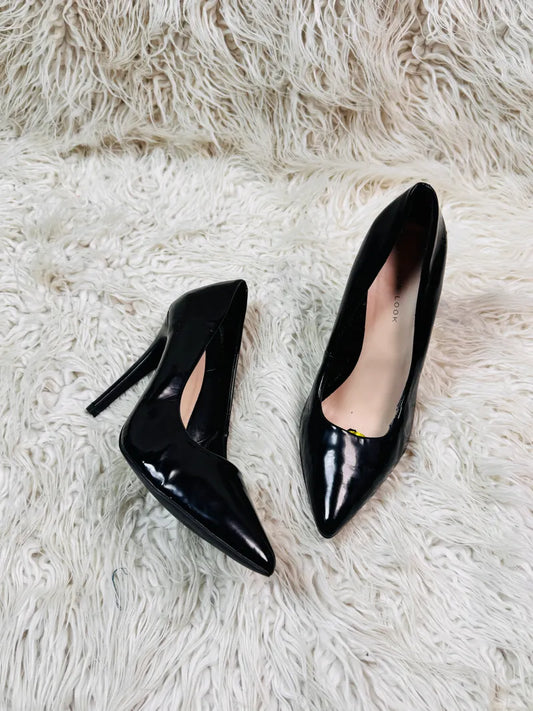 New look black pump Heel